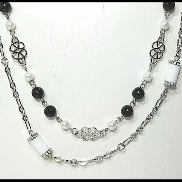 Beautiful Lia Sophia "MY GIRLS" Set of 3 Detachable Necklaces, Crystals, NWT - Picture 6 of 12